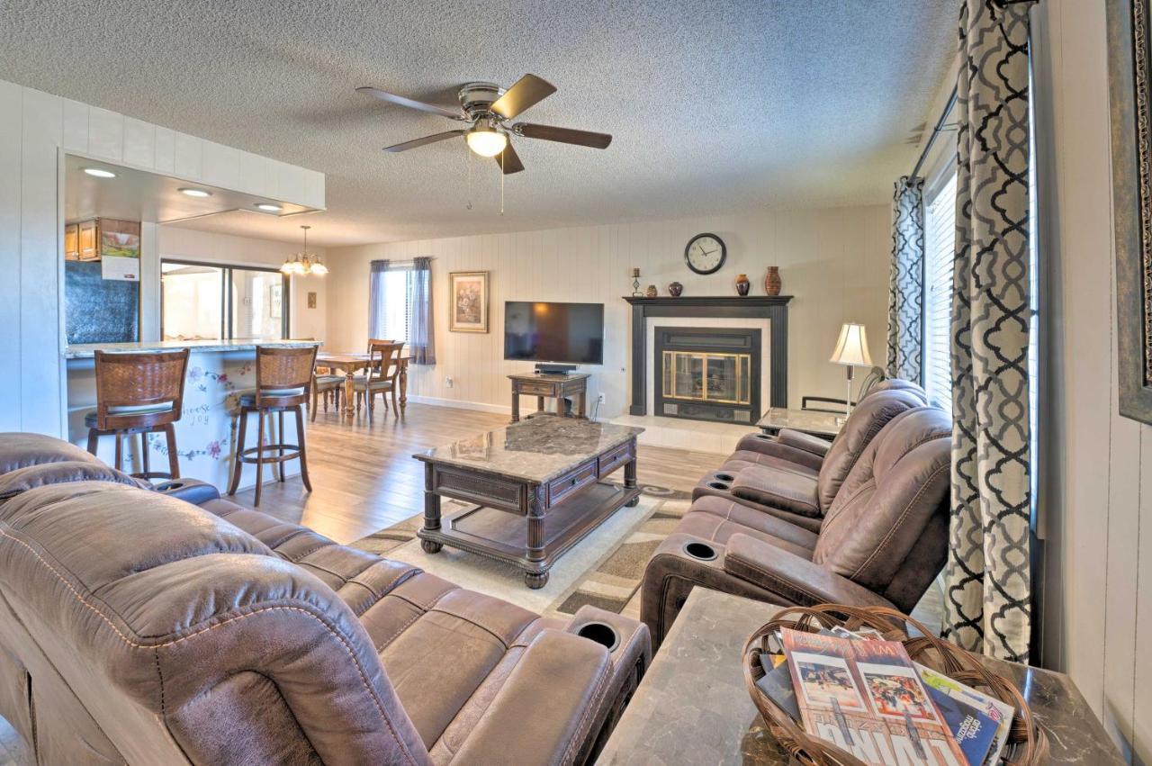 Lake Havasu Home With Pool - 2 Miles To Waterfront! Лейк-Хавасу-Сити Экстерьер фото