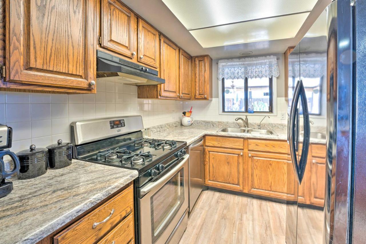 Lake Havasu Home With Pool - 2 Miles To Waterfront! Лейк-Хавасу-Сити Экстерьер фото